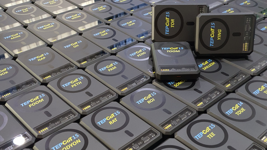 EW55 EW54 Magsafe powerbank ลูกค้าองค์กรทําของพรีเมี่ยม