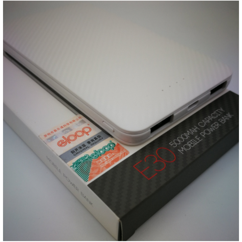 ใหม่! E30 5000 mAh สีขาว / White แถมสายชาร์จ ส่งฟรี Kerry Express & EMS!