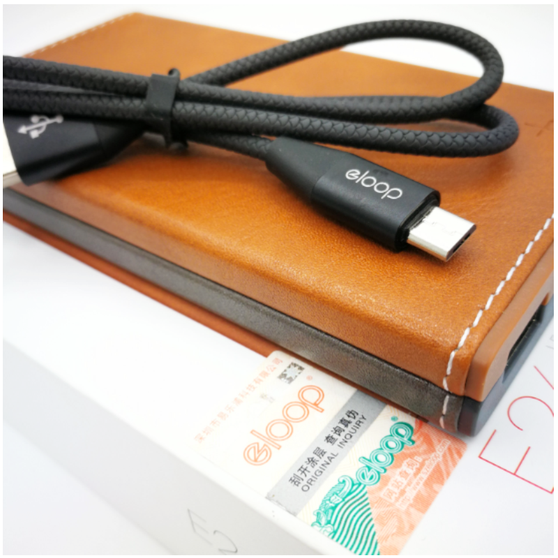 ใหม่! E26 12000 mAh สีนํ้าตาล / ดำ แถมซอง & สายชาร์จ ส่งฟรี Kerry Express & EMS!