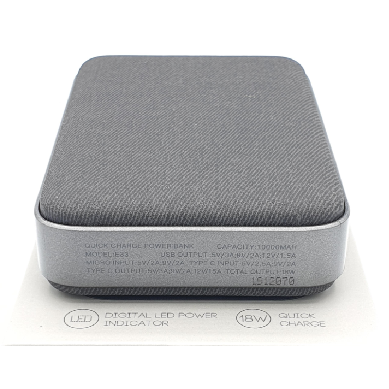 ใหม่! E33 10000 mAh สีดำ / Black แถมซอง & สายชาร์จ ส่งฟรี Kerry Express & EMS!