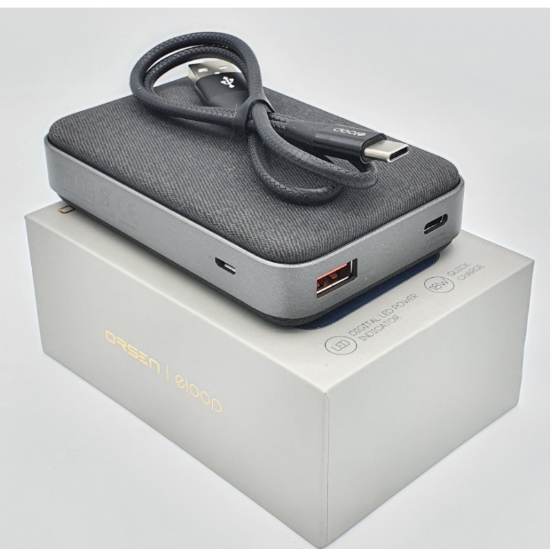 ใหม่! E33 10000 mAh สีดำ / Black แถมซอง & สายชาร์จ ส่งฟรี Kerry Express & EMS!